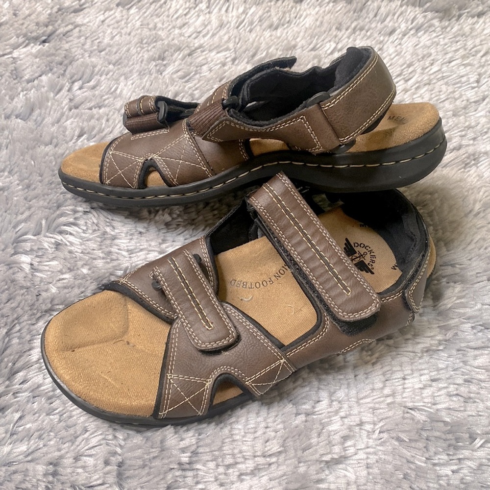 Dockers Brown Double Strap Comfort Outdoor Sandals Men’s Size 9